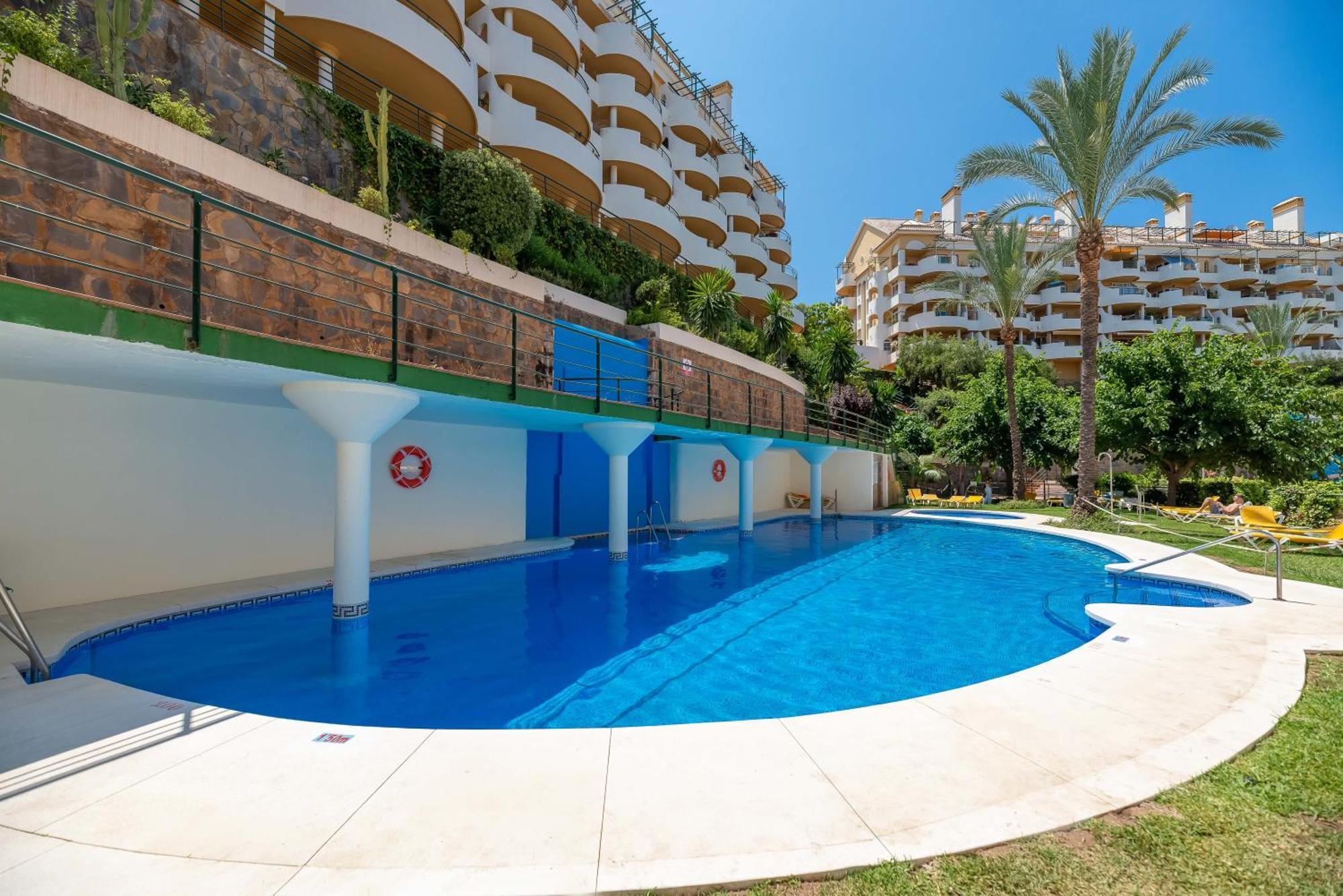 Elegant 2 Bdrm Penthouse With Bbq And Pools Daire Marbella Dış mekan fotoğraf